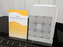 Load image into Gallery viewer, Roland HP506 Digital Piano glossy black wooden action keys + stool Stock nr 26124