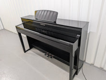 Load image into Gallery viewer, Yamaha Clavinova CLP-535 CLP-535PE Digital Piano in gloss black stock # 26151