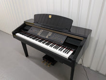 Load image into Gallery viewer, Yamaha Clavinova CVP-209 piano / arranger in Polished Ebony stock nr F011