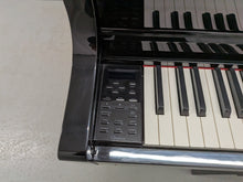 Load image into Gallery viewer, Yamaha Clavinova CLP-565GP in polished glossy black + matching stool #26266