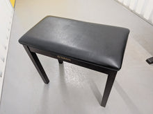 Load image into Gallery viewer, Yamaha Clavinova CLP-920 digital piano and stool in dark rosewood finish stock # 26277