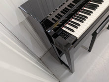 Load image into Gallery viewer, Yamaha Clavinova CLP-535 CLP-535PE Digital Piano in gloss black stock # 26309