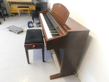 Load image into Gallery viewer, YAMAHA CLAVINOVA CLP-950 Digital Piano in mahogany with stool stock nr 22058