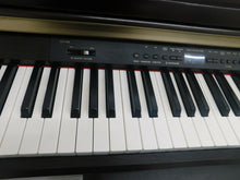Load image into Gallery viewer, YAMAHA CLAVINOVA CLP-930 Digital Piano in rosewood, weighted keys stock nr 22061