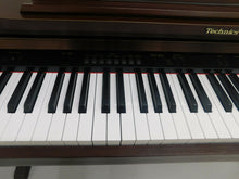 Load image into Gallery viewer, Technics SX-PX663 Digital Piano mahogany full size weighted keys stock nr 22224