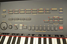 Load image into Gallery viewer, YAMAHA CLAVINOVA CVP-307 DIGITAL PIANO ARRANGER IN MAHOGANY STOCK #23050