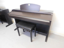 Load image into Gallery viewer, YAMAHA CLAVINOVA CLP-930 Digital Piano in rosewood, weighted keys stock nr 22060