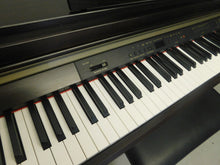 Load image into Gallery viewer, YAMAHA CLAVINOVA CLP-930 Digital Piano in rosewood, weighted keys stock nr 22060
