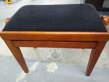 Load image into Gallery viewer, Yamaha Clavinova CLP-330C Digital Piano with matching stool stock nr 22038
