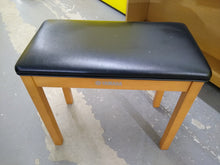 Load image into Gallery viewer, Yamaha Arius YDP-140c digital piano in light oak +matching stool stock nr 22042