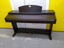Load image into Gallery viewer, Yamaha Clavinova CLP-920 Digital Piano in rosewood, weighted keys stock nr 22041