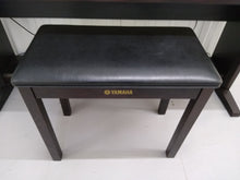 Load image into Gallery viewer, Yamaha Clavinova CLP-920 Digital Piano in rosewood, weighted keys stock nr 22062