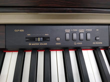 Load image into Gallery viewer, Yamaha Clavinova CLP-920 Digital Piano in rosewood, weighted keys stock nr 22062