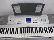 Load image into Gallery viewer, Yamaha DGX-640 rosewood portable grand piano keyboard 3 pedals stock #22070