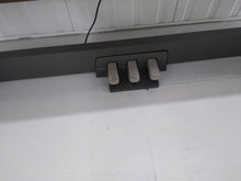 Load image into Gallery viewer, Yamaha DGX-640 rosewood portable grand piano keyboard 3 pedals stock #22249