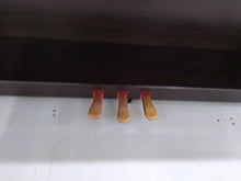 Load image into Gallery viewer, Yamaha Clavinova CLP-330 Digital Piano in rosewood with stool stock nr 22092