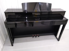 Load image into Gallery viewer, Yamaha Clavinova CLP-545PE in Polished Ebony glossy black. stock nr 22107