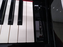 Load image into Gallery viewer, Yamaha Clavinova CLP-545PE in Polished Ebony glossy black. stock nr 22107