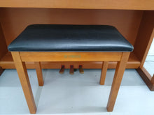 Load image into Gallery viewer, Yamaha Clavinova CLP-150c Digital Piano with stool in light oak stock nr 22113
