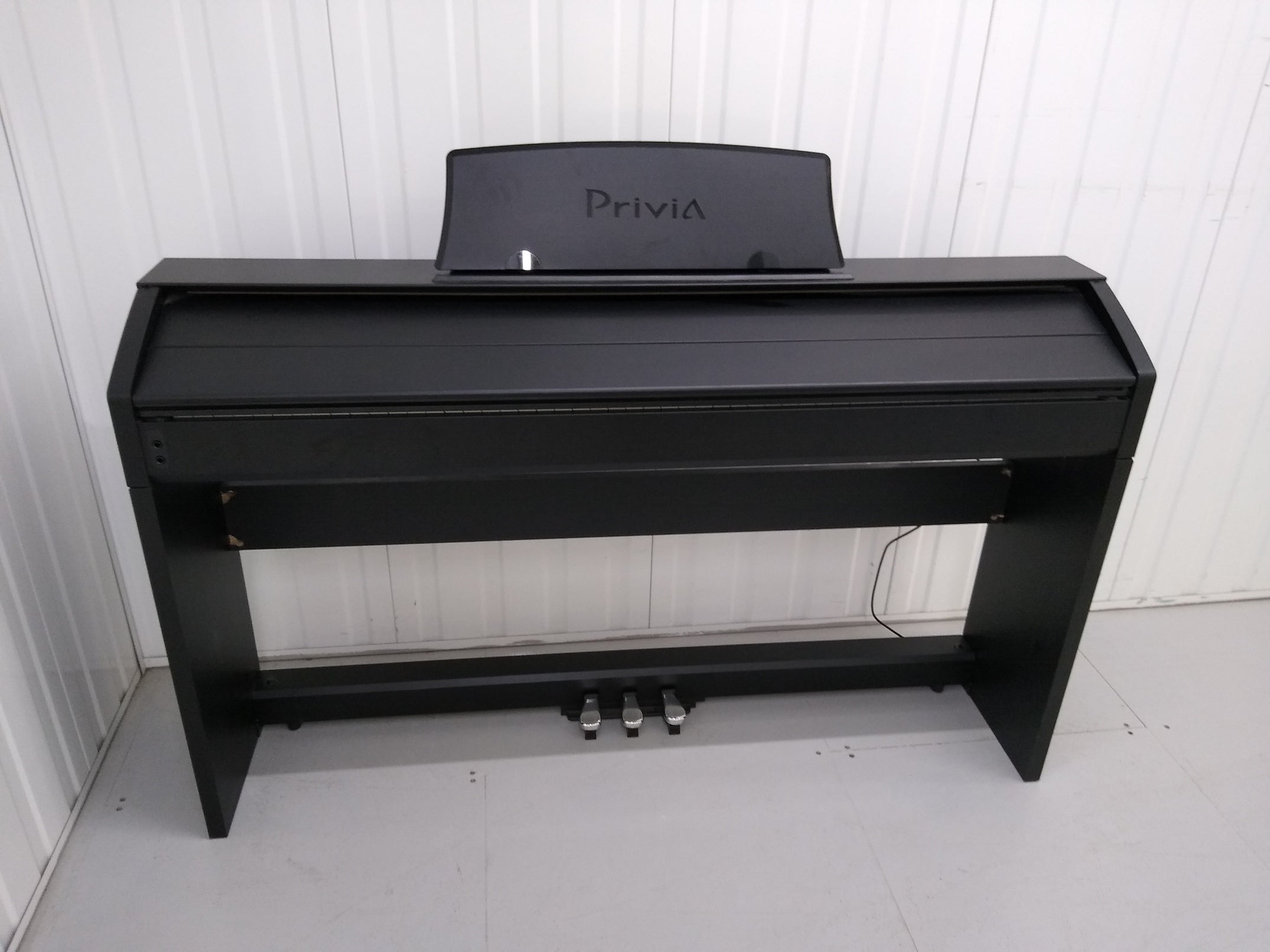 Casio Privia PX-760 Slim Digital Piano in satin black stock