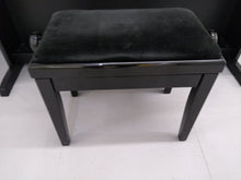 Load image into Gallery viewer, Yamaha Clavinova CLP-320PE Digital Piano in Glossy Black DELIVERY stock no 22118