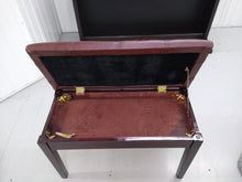 Load image into Gallery viewer, Yamaha Clavinova CLP-840 Digital Piano and brand new stool stock # 22130
