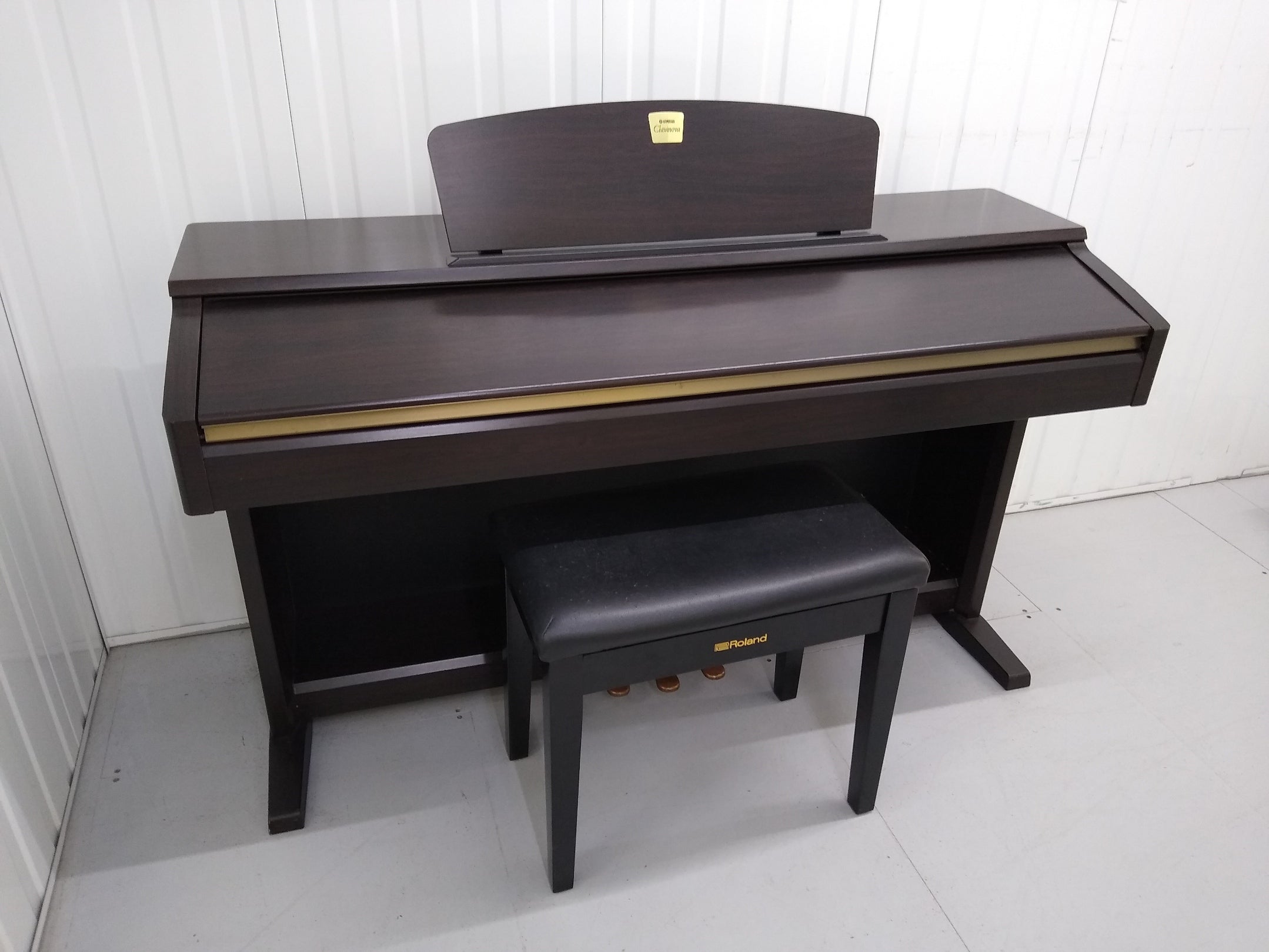Yamaha Clavinova CLP-120 Digital Piano and stool Full Size 88 keys