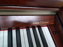Load image into Gallery viewer, YAMAHA CLAVINOVA CLP-950 Digital Piano in mahogany with stool stock nr 22128