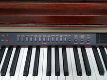 Load image into Gallery viewer, YAMAHA CLAVINOVA CLP-950 Digital Piano in mahogany with stool stock nr 22128