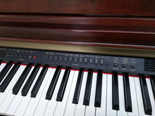 Load image into Gallery viewer, YAMAHA CLAVINOVA CLP-950 Digital Piano in mahogany stock nr 22161