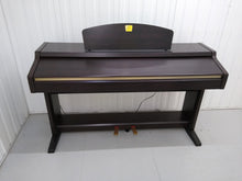 Load image into Gallery viewer, Yamaha Clavinova CLP-920 Digital Piano in rosewood, weighted keys stock nr 22170