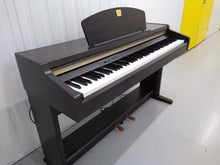 Load image into Gallery viewer, Yamaha Clavinova CLP-920 Digital Piano in rosewood, weighted keys stock nr 22170