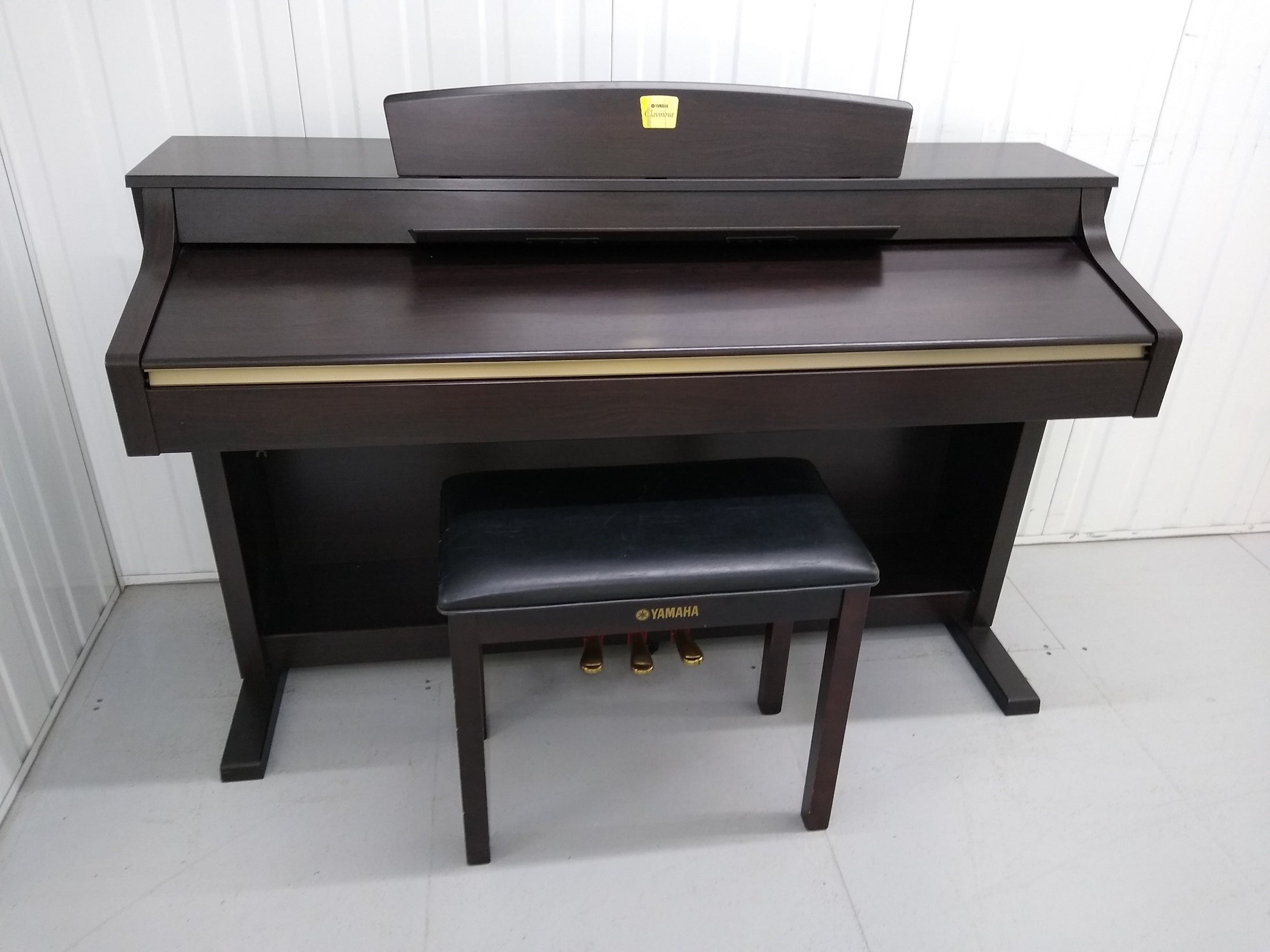 Yamaha Clavinova CLP-340 Digital Piano dark rosewood with stool stock #  22168