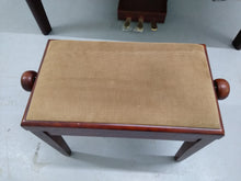 Load image into Gallery viewer, Yamaha Clavinova CVP-208 digital piano / arranger in mahogany. stock nr 22171
