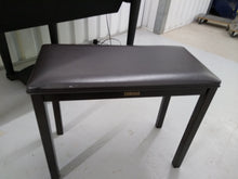 Load image into Gallery viewer, Yamaha Clavinova CVP-107 digital piano / arranger glossy black / dark rosewood. stock nr 22173