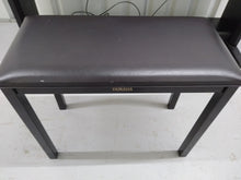 Load image into Gallery viewer, Yamaha Clavinova CLP-920 Digital Piano in rosewood, weighted keys stock nr 22201