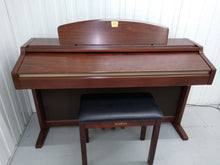Load image into Gallery viewer, YAMAHA CLAVINOVA CLP-950 Digital Piano in mahogany with stool stock nr 22223