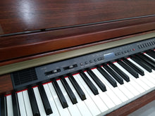Load image into Gallery viewer, YAMAHA CLAVINOVA CLP-950 Digital Piano in mahogany with stool stock nr 22223