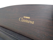 Load image into Gallery viewer, Yamaha Clavinova CLP-820 Digital Piano in rosewood stock nr 22212