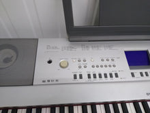Load image into Gallery viewer, Yamaha DGX-640 portable grand piano keyboard arranger with 3 pedals stock #22214