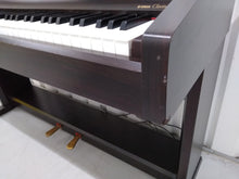 Load image into Gallery viewer, Yamaha Clavinova CLP-910 Digital Piano in rosewood, weighted keys stock nr 22230