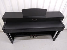 Load image into Gallery viewer, Yamaha Clavinova CLP-635 CLP-635B Digital Piano in satin black stock # 22228