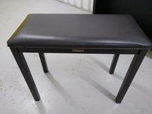 Load image into Gallery viewer, Yamaha Clavinova CLP-840 Digital Piano and stool in rosewood stock # 22245