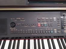 Load image into Gallery viewer, Yamaha Clavinova CVP-305 Digital Piano / arranger in rosewood stock nr 22262