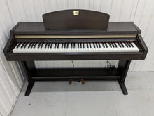 Load image into Gallery viewer, Yamaha Clavinova CLP-920 Digital Piano in rosewood, weighted keys stock nr 22278
