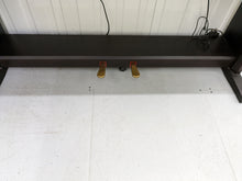 Load image into Gallery viewer, Yamaha Clavinova CLP-920 Digital Piano in rosewood, weighted keys stock nr 22278