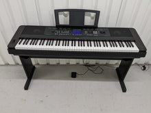 Load image into Gallery viewer, Yamaha DGX-650 rosewood portable grand piano keyboard and stand stock #22324