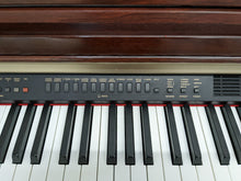 Load image into Gallery viewer, YAMAHA CLAVINOVA CLP-950 Digital Piano and stool in mahogany stock nr 22334