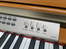 Load image into Gallery viewer, Yamaha Clavinova CLP-230 Digital Piano in cherry wood + stool stock nr 22336