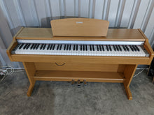 Load image into Gallery viewer, Yamaha Arius YDP-131 Digital Piano in cherry / light oak finish stock nr 22352